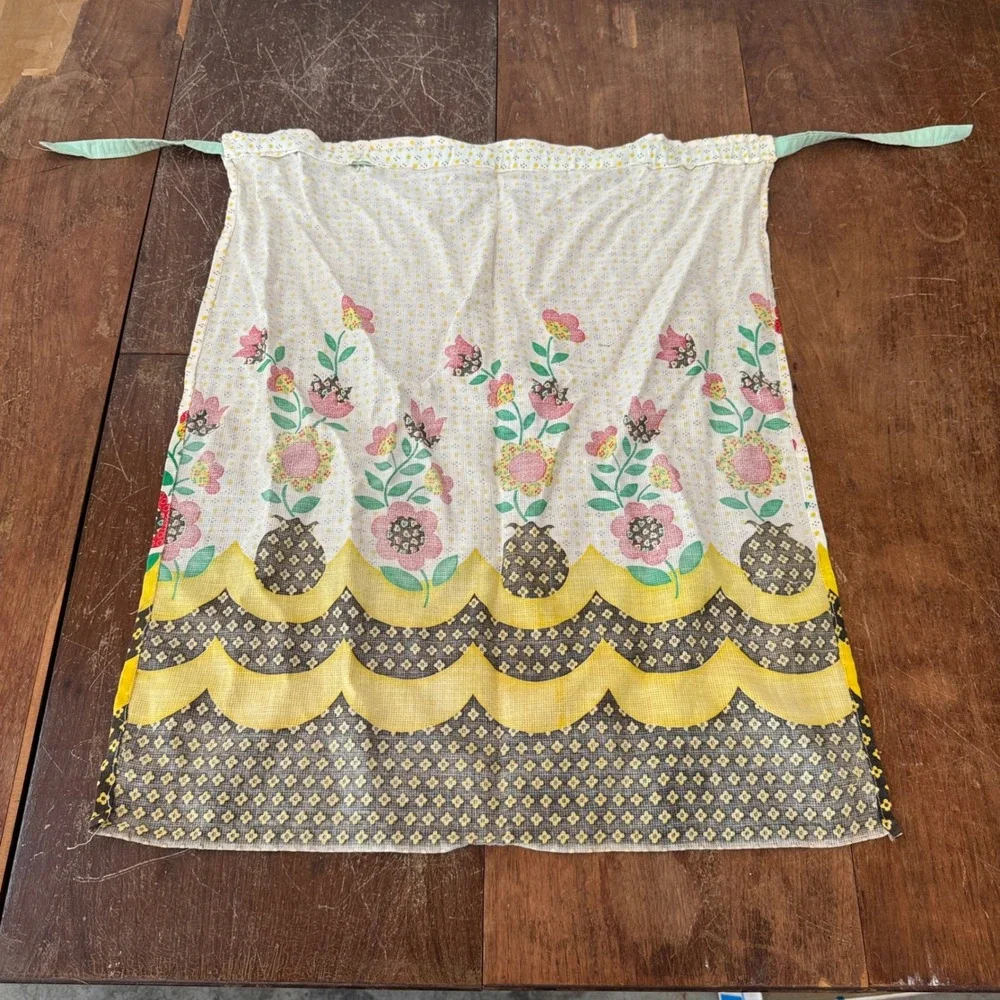 Vintage Floral Scalloped Half Apron Retro Kitchen Yellow Red‎ Green Cotton Tie